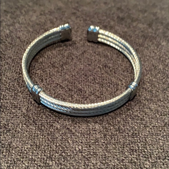 *HOT ITEM* Steel wire tri band cuff - Picture 4 of 6